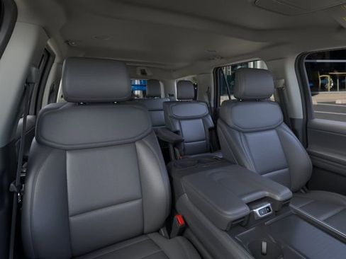 New 2026 Ford Expedition Active AWD/4WD image 10
