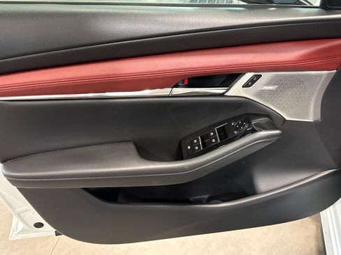 Certified 2026 MAZDA MAZDA3 2.5 S Hatchback w/ Premium Pkg FWD image 7