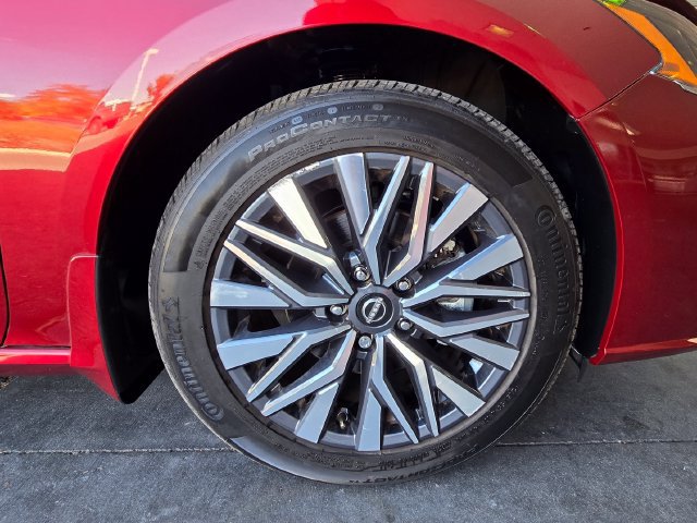 Used 2023 Nissan Altima 2.5 SV FWD image 25