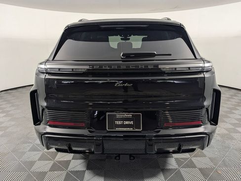 New 2026 Porsche Cayenne Turbo AWD/4WD image 6