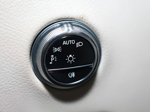 Used 2023 Mercedes-Benz GLC 300 image 27