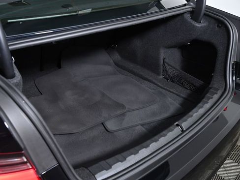 Used 2021 BMW 330i Sedan w/ Driving Assistance Package image 32