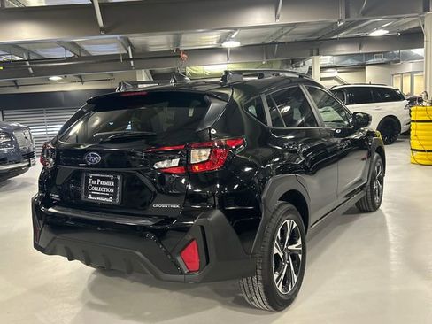 Certified 2025 Subaru Crosstrek 2.0i Premium image 2