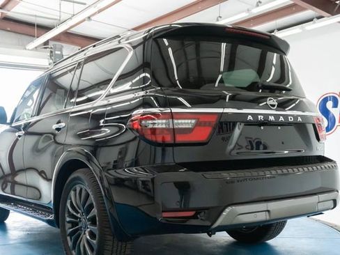 Used 2023 Nissan Armada Platinum w/ Captain's Chairs Package image 5