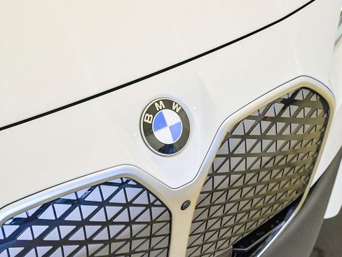 New 2026 BMW i4 eDrive40 w/ Parking Assistance Package image 8