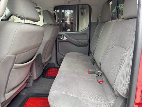 Used 2019 Nissan Frontier SV AWD/4WD image 11