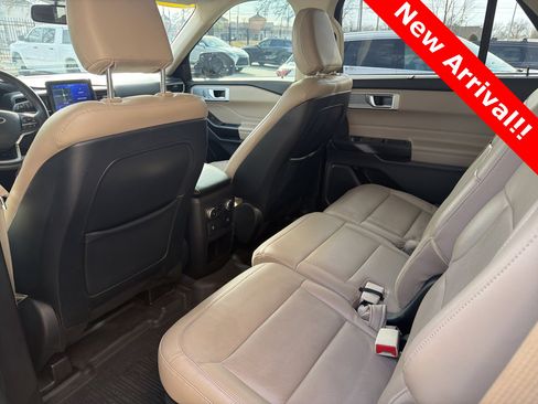 Used 2020 Ford Explorer Limited w/ Class III Trailer Tow Package image 5
