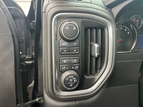 Used 2019 Chevrolet Silverado 1500 RST w/ True North Edition AWD/4WD image 19