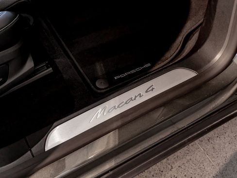 Certified 2024 Porsche Macan 4 Electric AWD/4WD image 28