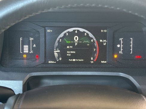 Used 2025 Toyota 4Runner SR5 AWD/4WD image 24