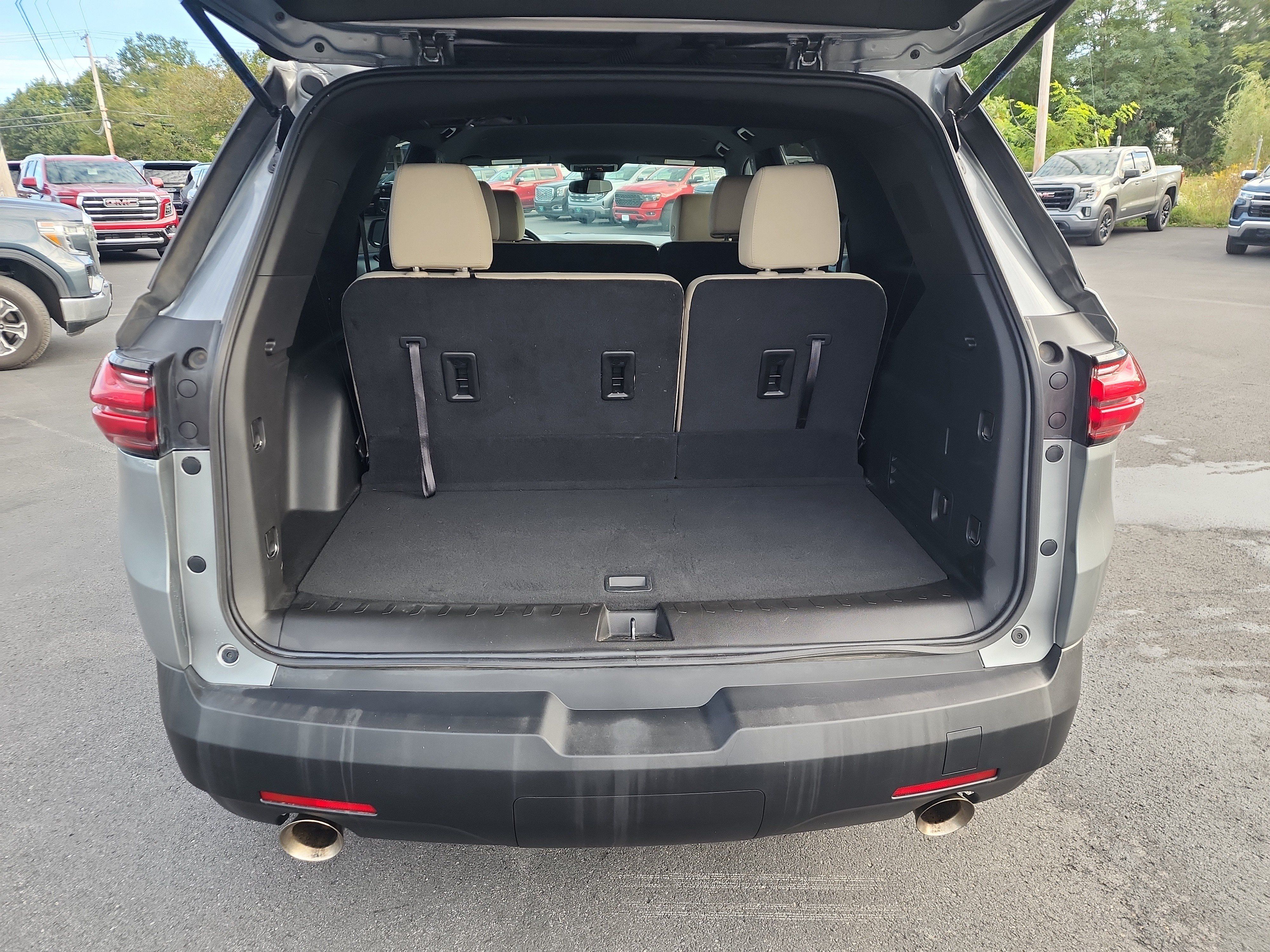 Certified 2023 Chevrolet Traverse LS AWD/4WD image 25