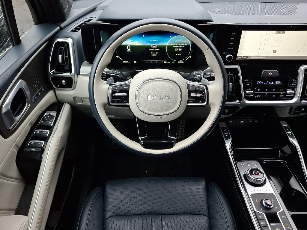Certified 2023 Kia Sorento SX Prestige AWD/4WD image 12