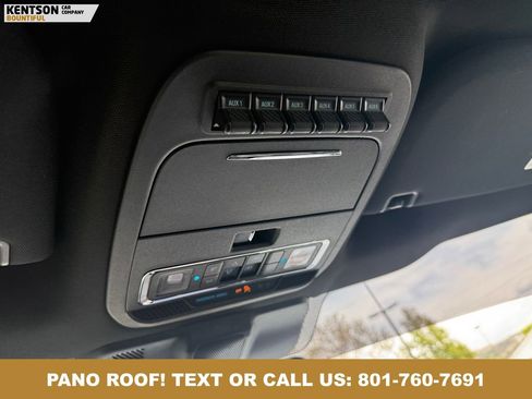 Used 2025 Ford F150 Raptor AWD/4WD image 32