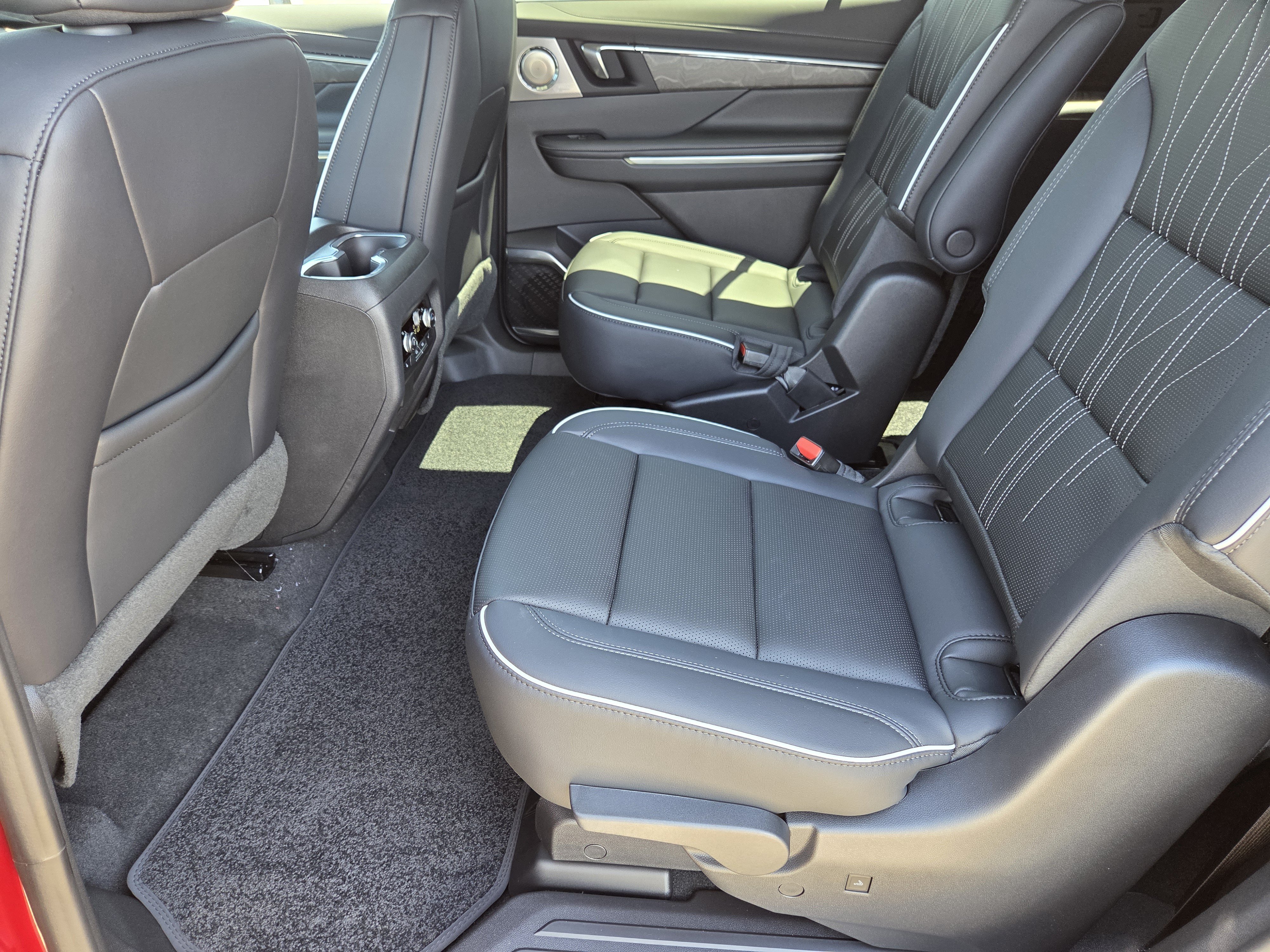 New 2027 Buick Enclave Avenir FWD image 26
