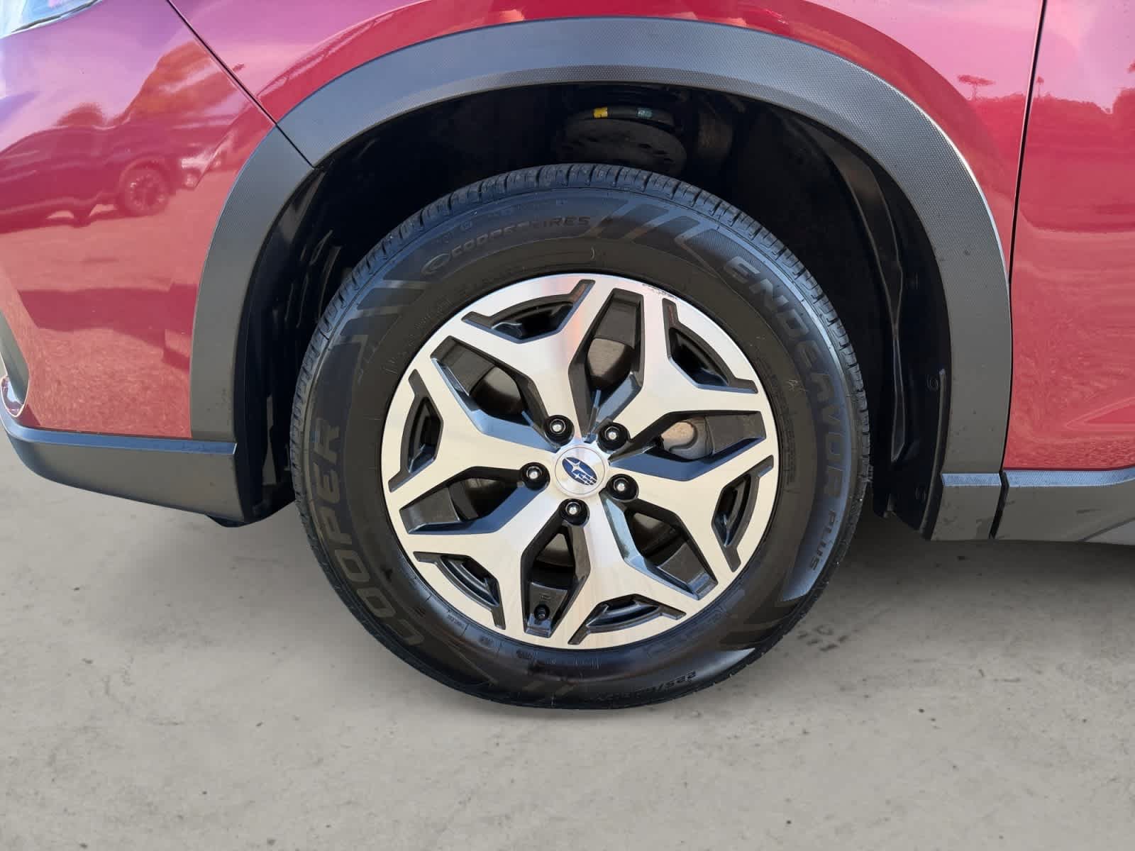 Used 2020 Subaru Forester Premium AWD/4WD image 10