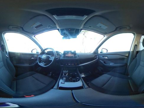 Used 2025 Nissan Rogue SV image 44