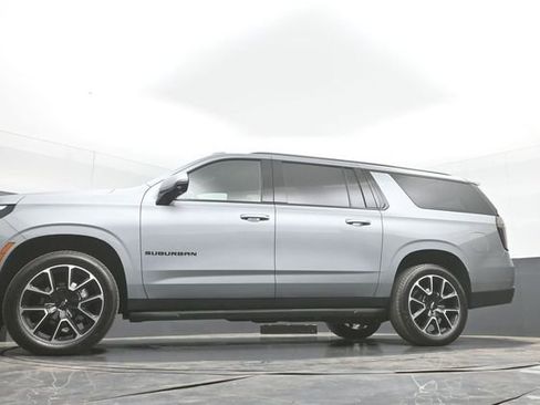 Used 2025 Chevrolet Suburban RST w/ Comfort Package AWD/4WD image 48