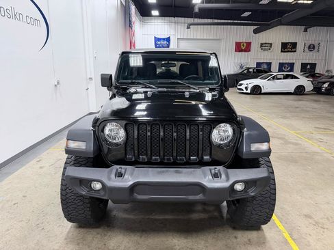 Used 2018 Jeep Wrangler Unlimited Sport AWD/4WD image 16