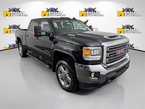 Used 2018 GMC Sierra 2500 SLE image 3