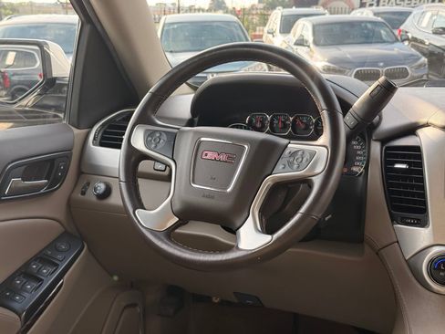 Used 2020 GMC Yukon XL SLE w/ SLE Value Package RWD image 39