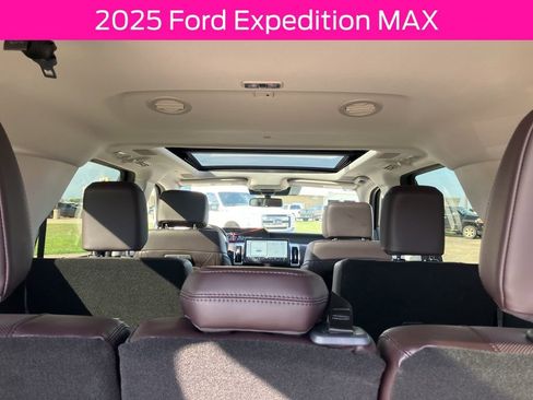 New 2025 Ford Expedition Max Platinum w/ Platinum Ultimate Package AWD/4WD image 18
