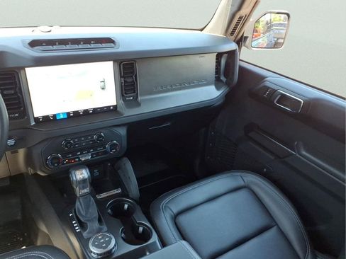 Used 2025 Ford Bronco Badlands AWD/4WD image 17