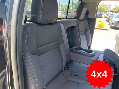 Used 2022 Nissan Frontier SV AWD/4WD image 20
