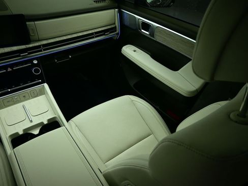 Used 2025 Hyundai Santa Fe Calligraphy image 46