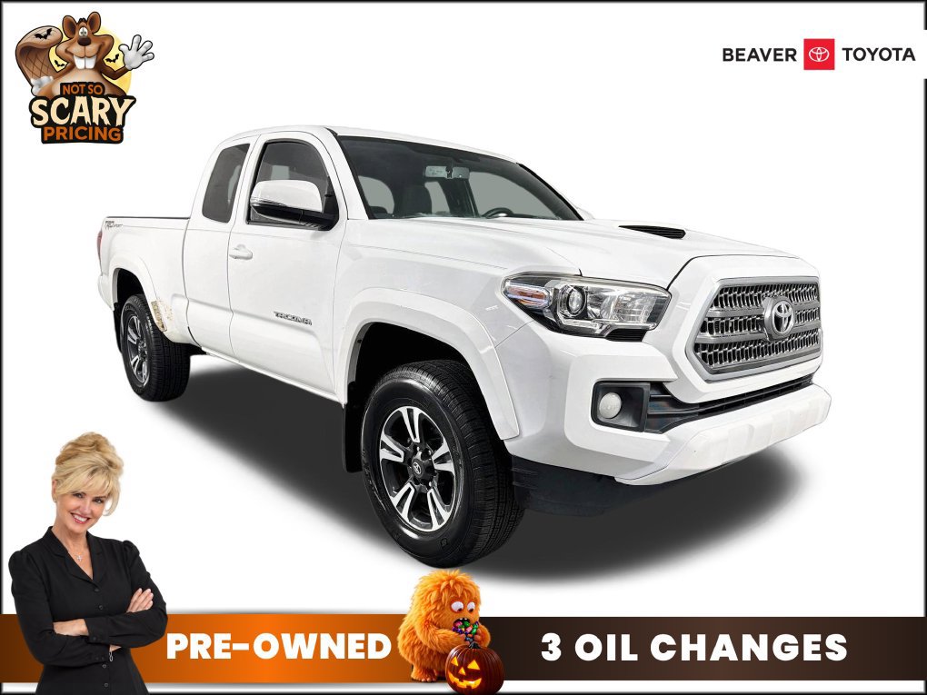 Used 2017 Toyota Tacoma TRD Sport w/ Tow Package RWD image 1