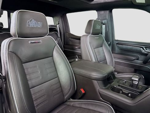 Certified 2024 GMC Sierra 1500 AT4X w/ AT4X AEV Edition image 33