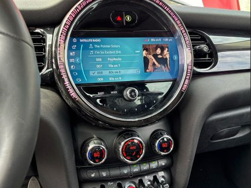 Used 2024 MINI Cooper S FWD image 6