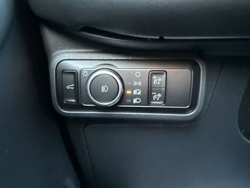 Used 2025 Ford Explorer ST-Line w/ Premium Package image 20