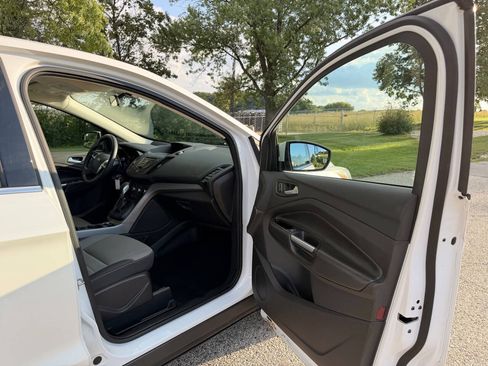 Used 2016 Ford Escape SE AWD/4WD image 27