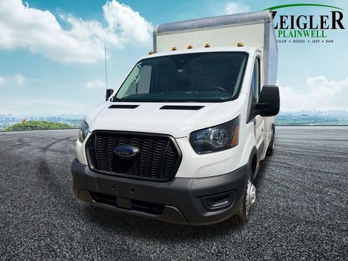 Used 2023 Ford Transit 350 DRW RWD image 9