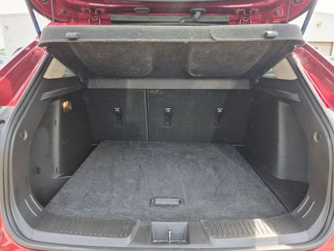 Used 2025 Chevrolet Trax LT w/ LT Convenience Package FWD image 26