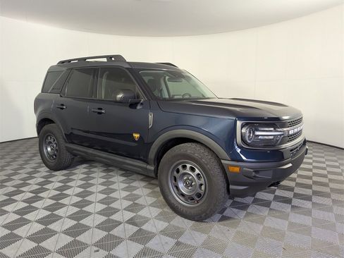 Used 2021 Ford Bronco Sport Badlands image 2