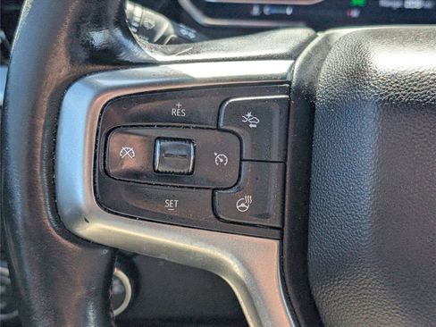 Used 2022 Chevrolet Silverado 1500 LT w/ Z71 Off-Road Package AWD/4WD image 25