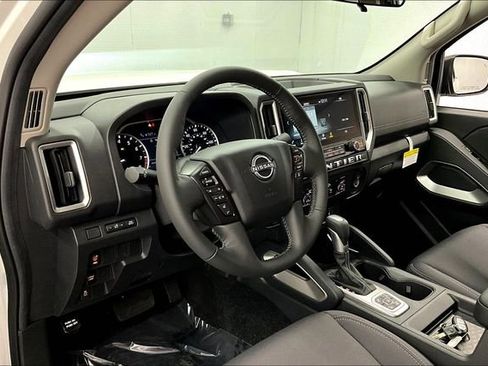 New 2026 Nissan Frontier SV w/ All-Weather Content Package AWD/4WD image 6