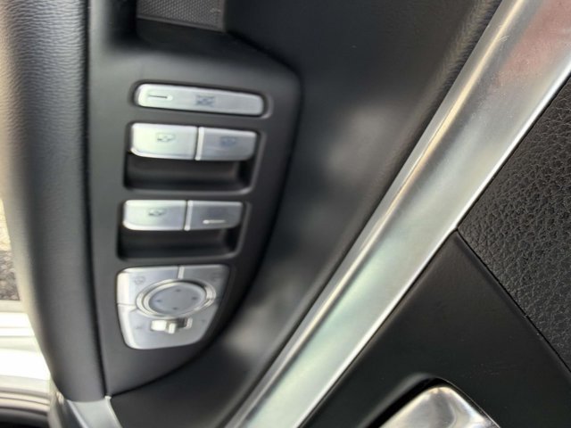 Used 2026 Genesis G70 2.5T RWD image 8