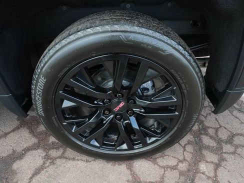 Used 2023 GMC Sierra 1500 Denali AWD/4WD image 8