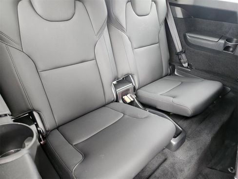 Used 2025 Volvo XC90 B6 Plus image 23