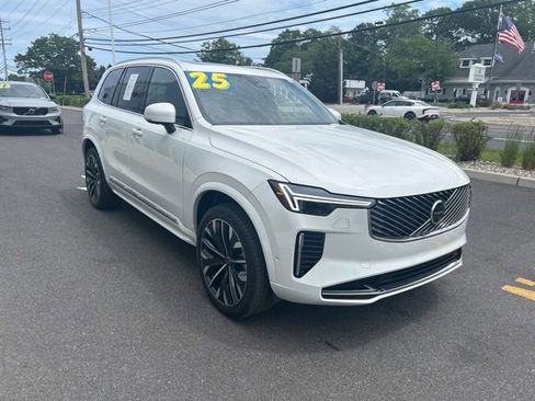 Certified 2025 Volvo XC90 B6 Plus AWD/4WD image 6