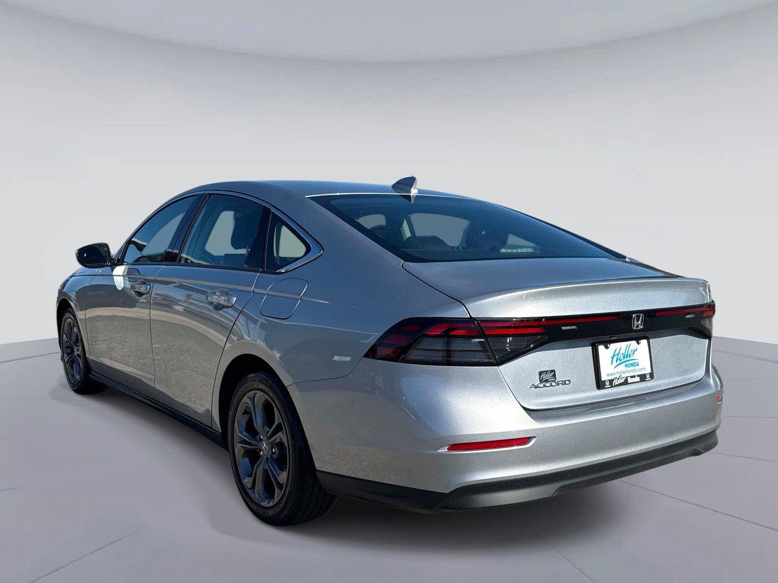 Certified 2024 Honda Accord EX image 6