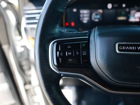 Used 2022 Jeep Grand Wagoneer Series II w/ Convenience Group III AWD/4WD image 23