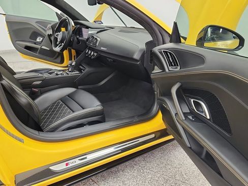 Used 2020 Audi R8 V10 performance AWD/4WD image 24