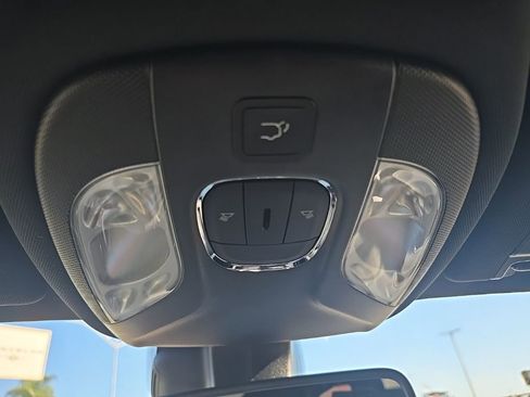 New 2026 Jeep Compass Trailhawk w/ Trailer Tow Group image 40