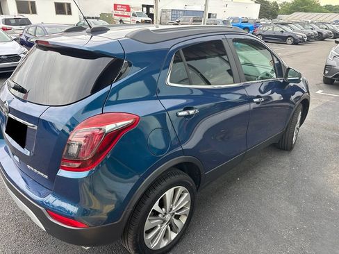 Used 2019 Buick Encore Preferred FWD image 2
