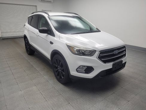 Used 2018 Ford Escape SE w/ SE Sport Appearance Package FWD image 13