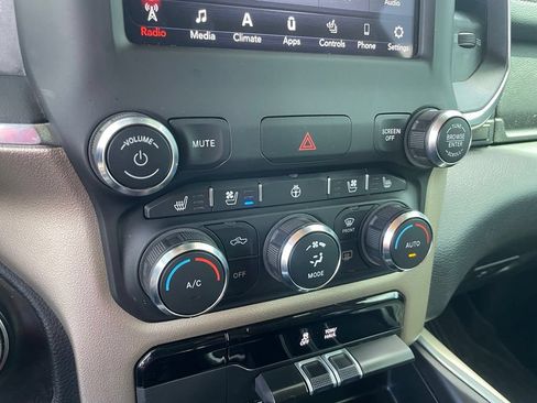 Used 2021 RAM 1500 Laramie AWD/4WD image 18
