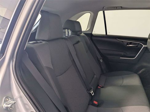 Used 2025 Toyota RAV4 XLE w/ Convenience Package FWD image 29
